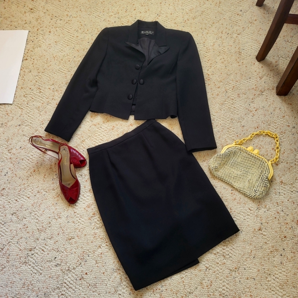 Bicci By FLORINE WACHTER Black Blazer and Skirt Set
